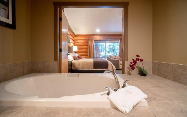 Tigh-Na-Mara Seaside Spa Resort