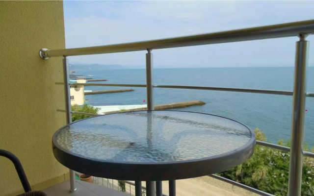 Legenda gostinitsa (Alushta)