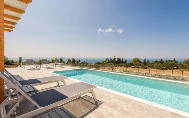 Alonaki Apartments