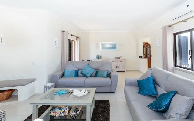 Floresta Fabulous Villa Close to Beach and Golf