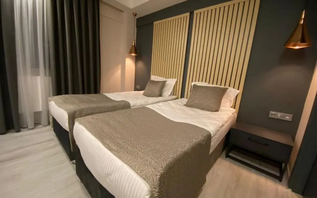 Antik Hotel House