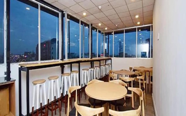 FabHotel The Sky I
