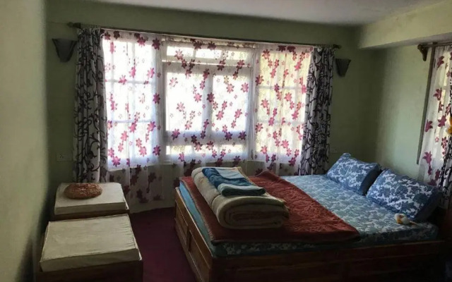 Teesta Homestay (Darjeeling Town)