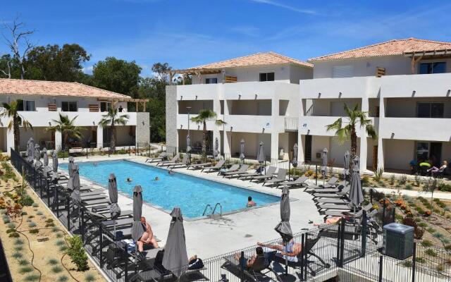 Residence Marina di Bravone - appartement 6 personnes RDC N107