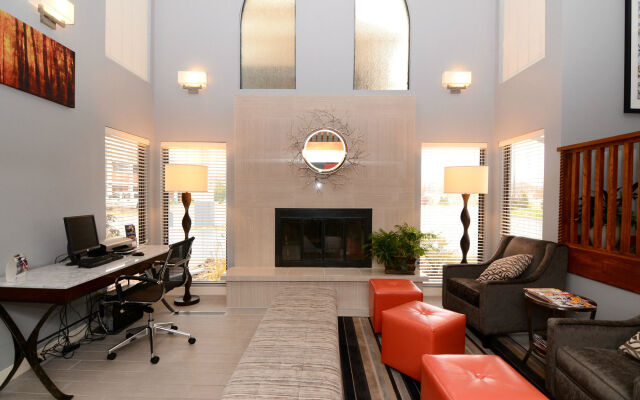 SureStay by Best Western Kansas City Country Inn North