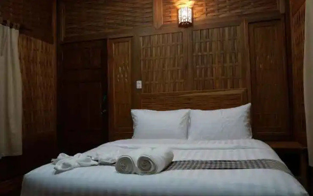 Lamoon Villa by the River