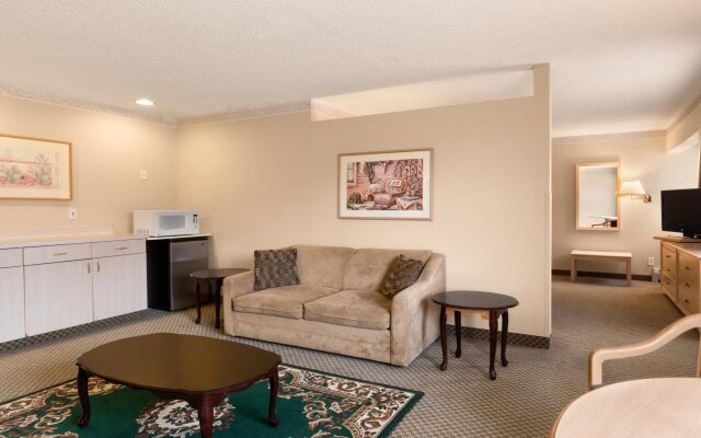 Travelodge Calgary University