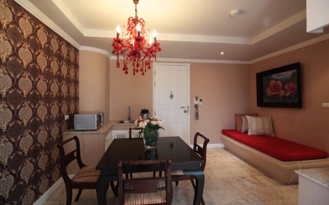 At Pingnakorn Hotel Chiang Mai