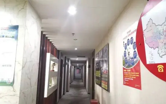 JinLv Hotel (Shanghai Jinshan Petrochemical Weiling Road)