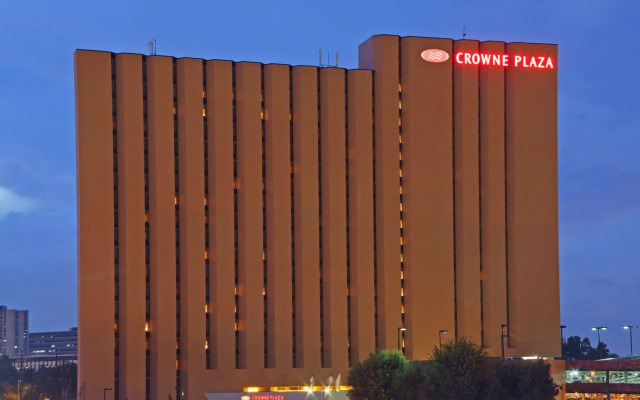 Crowne Plaza Houston Med Ctr-Galleria Area by IHG