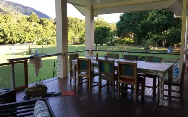 Cairns Homestead: A Peaceful Getaway