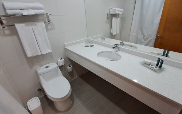 Hotel Diego de Almagro Pudahuel Aeropuerto