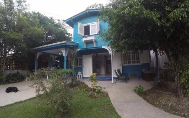Casinha Azul Hostel