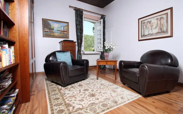 Villa Aimee Luxury Apartments With Heated Pool