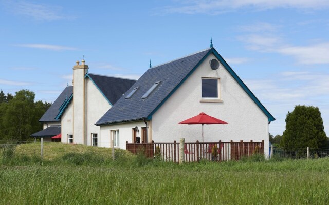 The Mews Apartment at Daviot Lodge