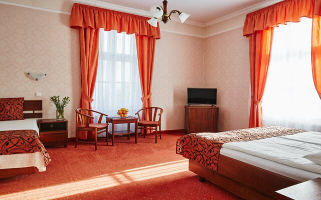 Astoria Hotel