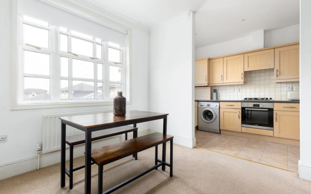 Spacious Flat in Haggerston