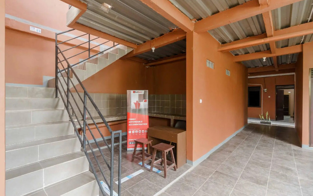 Formerly RedDoorz Syariah @ Bulak Kapal