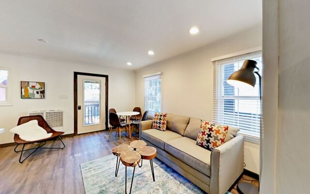 4093 Manzanita Ave Cabin Unit 2