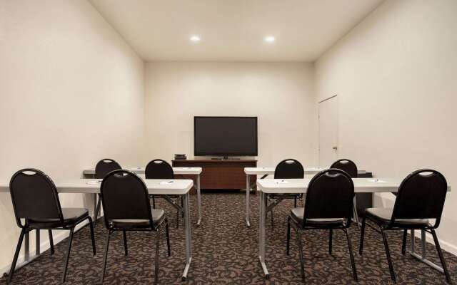 Travelodge by Wyndham Guernsey