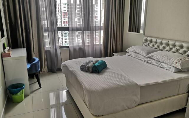 Dz Studio and Suite Parisien Tower i-City