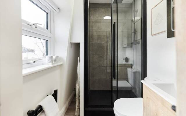 The North Notting Hill Crib Bright 1bdr Flat