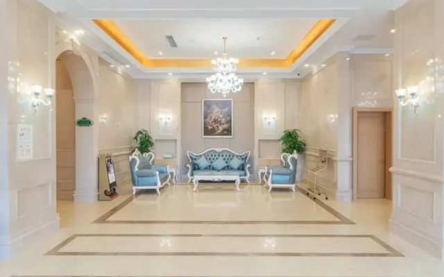 Vienna Hotel (Chongqing Jiangjin Dingshan Park)