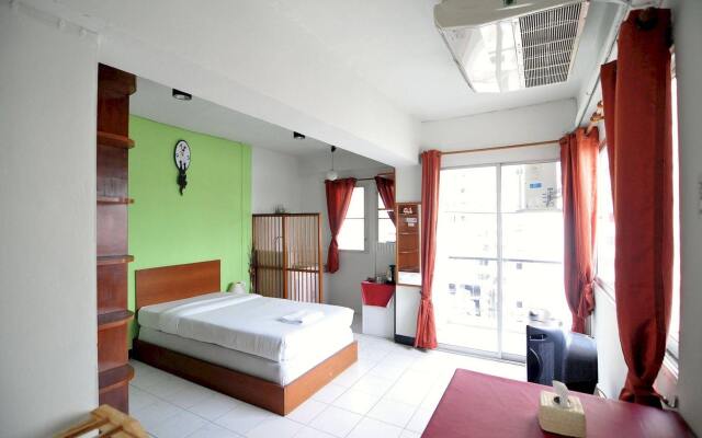 The Living Room Serviced Apartment