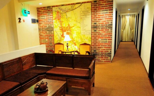 Capsule Hostel Old Batavia