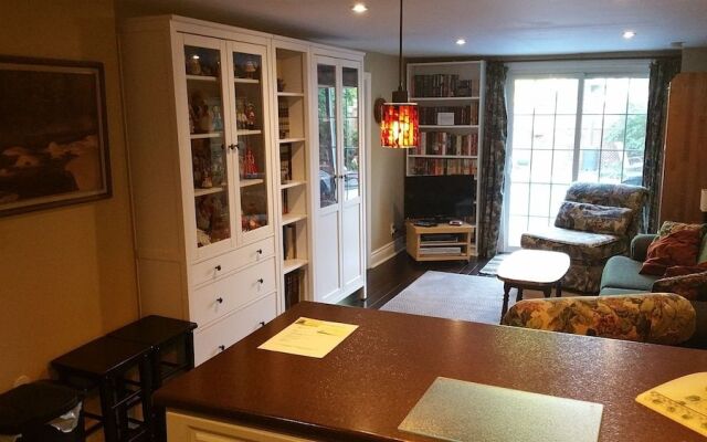 Creekside B&B and Guest Suite