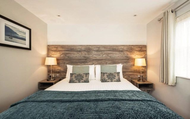 The Waterfront Hotel Spa & Golf