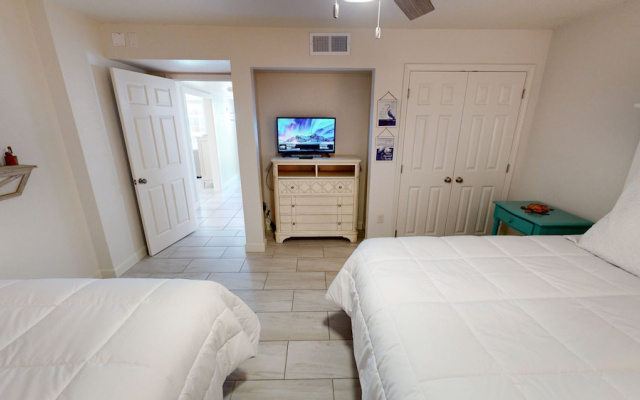 Shoreline Towers 2033 2 Bedroom Condo