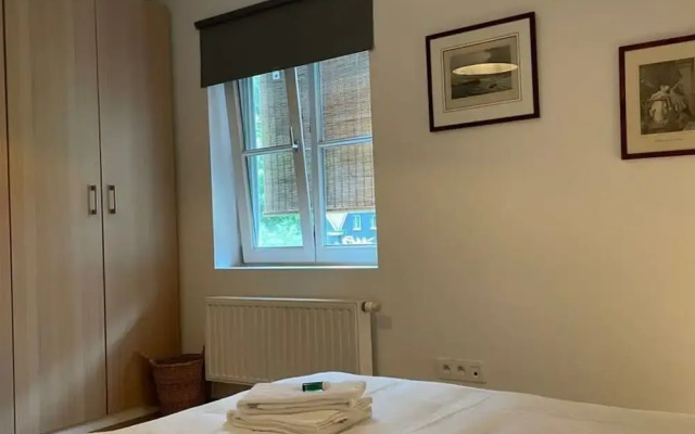 Two Guest-rooms in Stylish Villa - Free Bikes