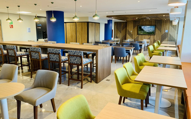 Holiday Inn Express Guadalajara Vallarta Poniente