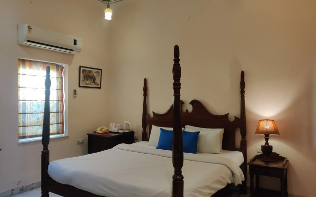 Suryaa Villa - A City Centre Hotel