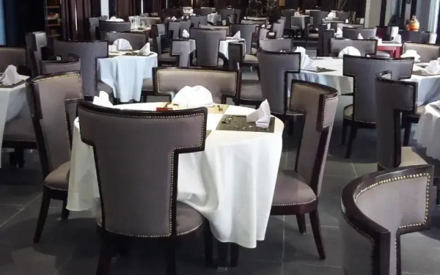 Atlantic Lumley Hotel