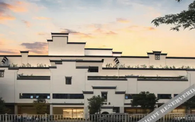 Yulin Dream Garden Courtyard Hotel