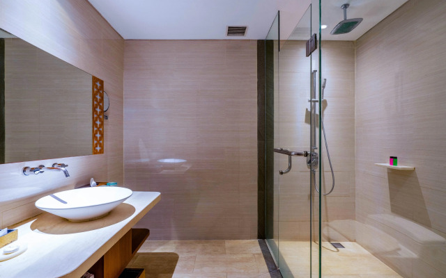 Vouk Hotel & Suites