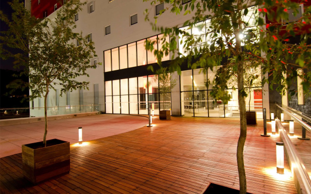 Ramada Encore by Wyndham Guadalajara Sur