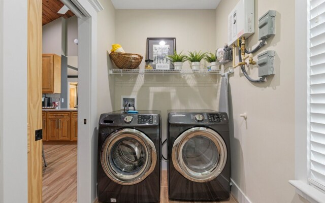 Historic Dream - Unit A