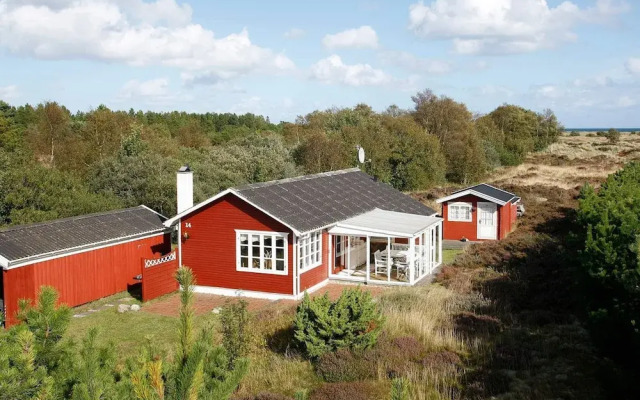 6 Person Holiday Home in Albaek