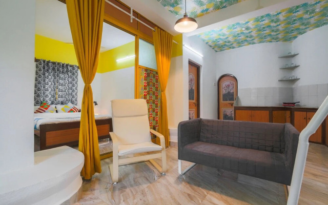 OYO 23755 Home Luxurious 4BHK Anjuna
