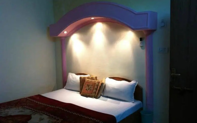 Hotel Saniya Palace
