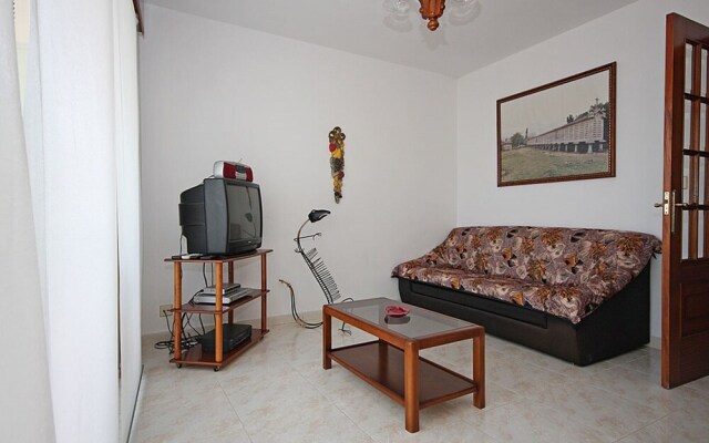 Apartment - 2 Bedrooms with Sea views - 102002