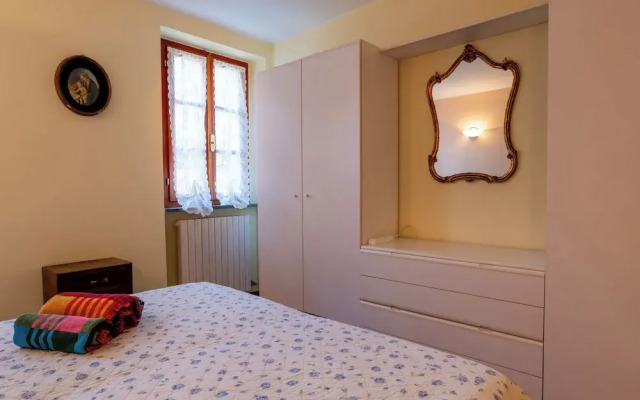 Suite Carla Cozy Apartment in Petrasanta Center