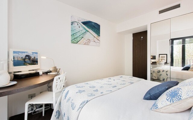PPT50 Sleek 2 Bed Designer Abode