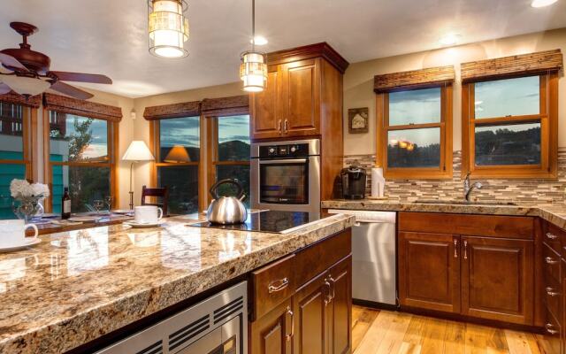 Abode on Woodside
