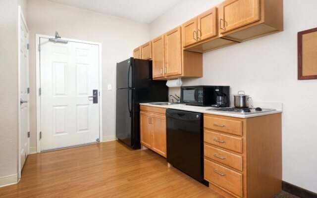 Candlewood Suites Kenosha – Pleasant Prairie by IHG