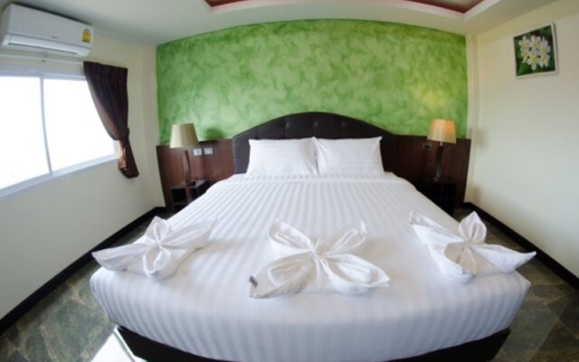 Me Suk Grand Hotel