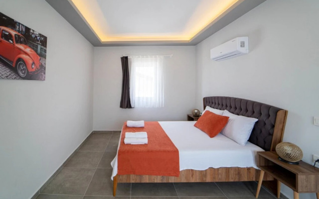 Villa With Pool Jacuzzi and Cinema Room in Fethiye